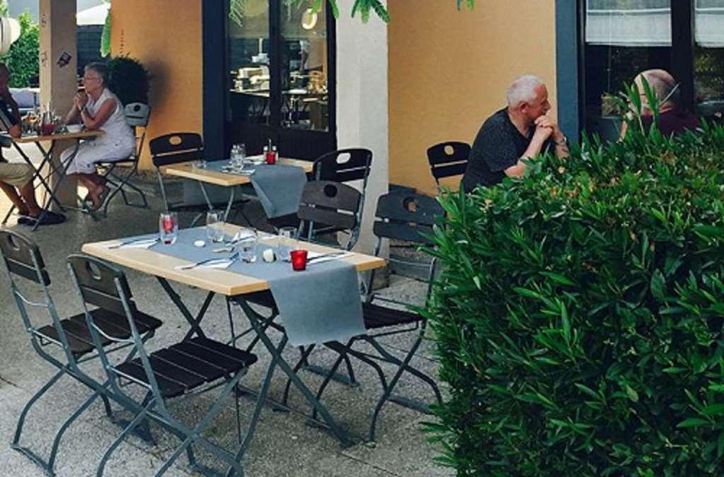 Campanile Salon-De-Provence Hotel ภายนอก รูปภาพ