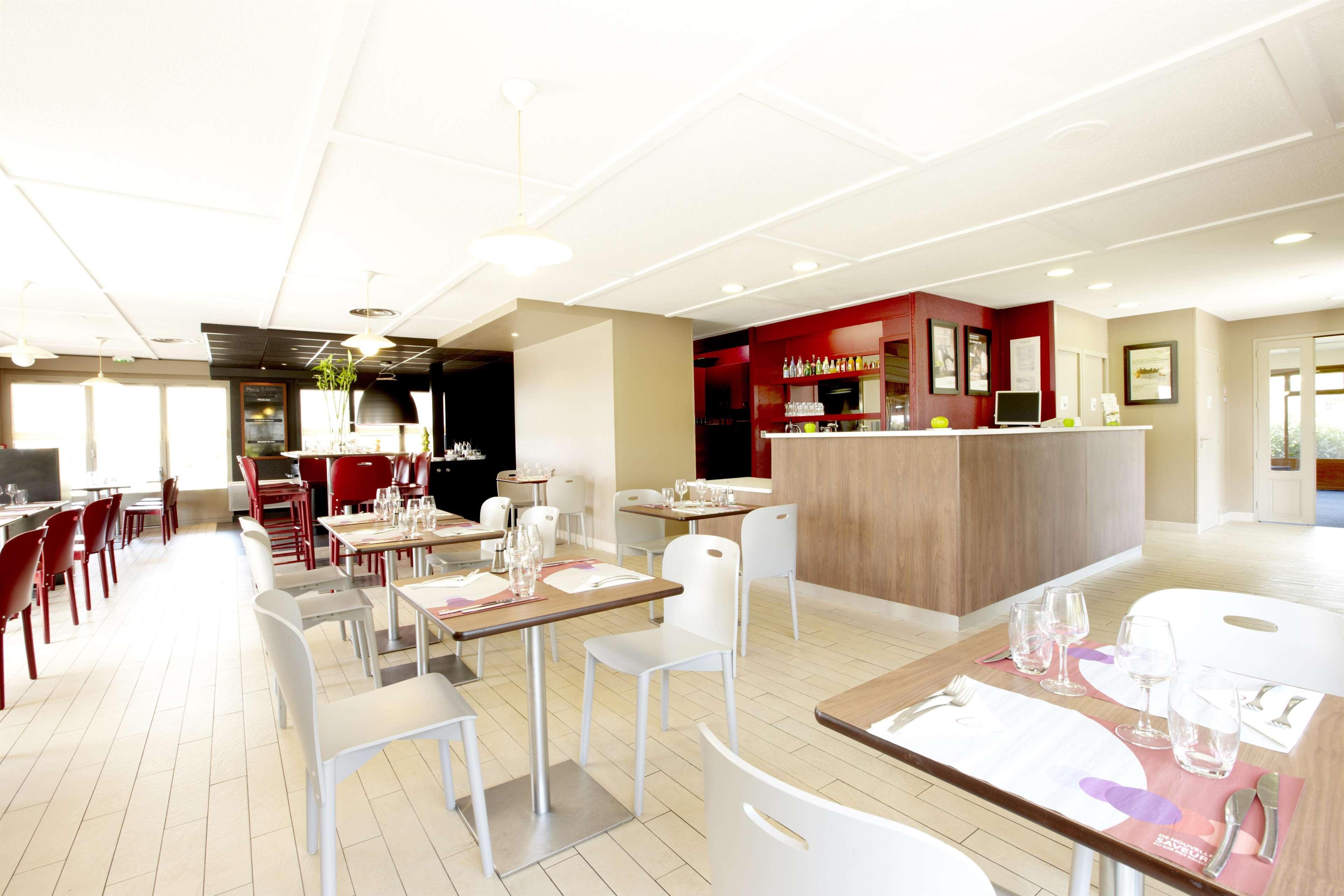 Campanile Salon-De-Provence Hotel ภายนอก รูปภาพ