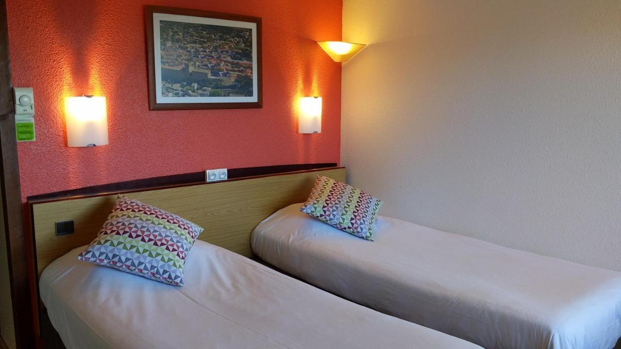 Campanile Salon-De-Provence Hotel ภายนอก รูปภาพ