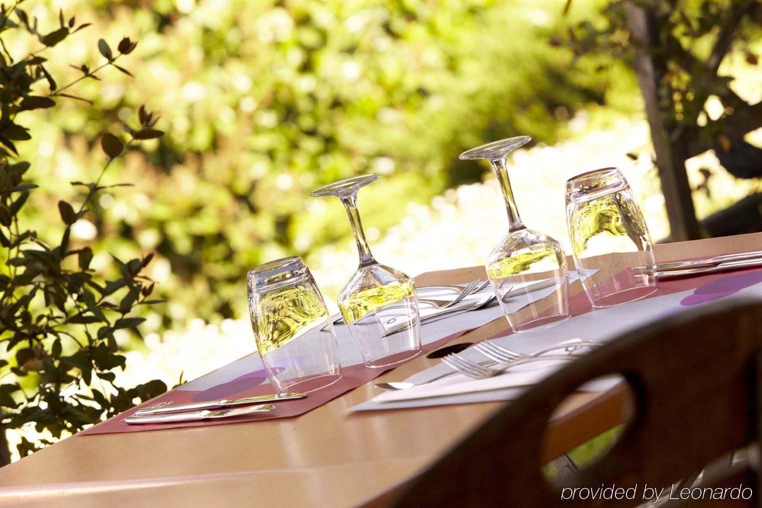 Campanile Salon-De-Provence Hotel ร้านอาหาร รูปภาพ