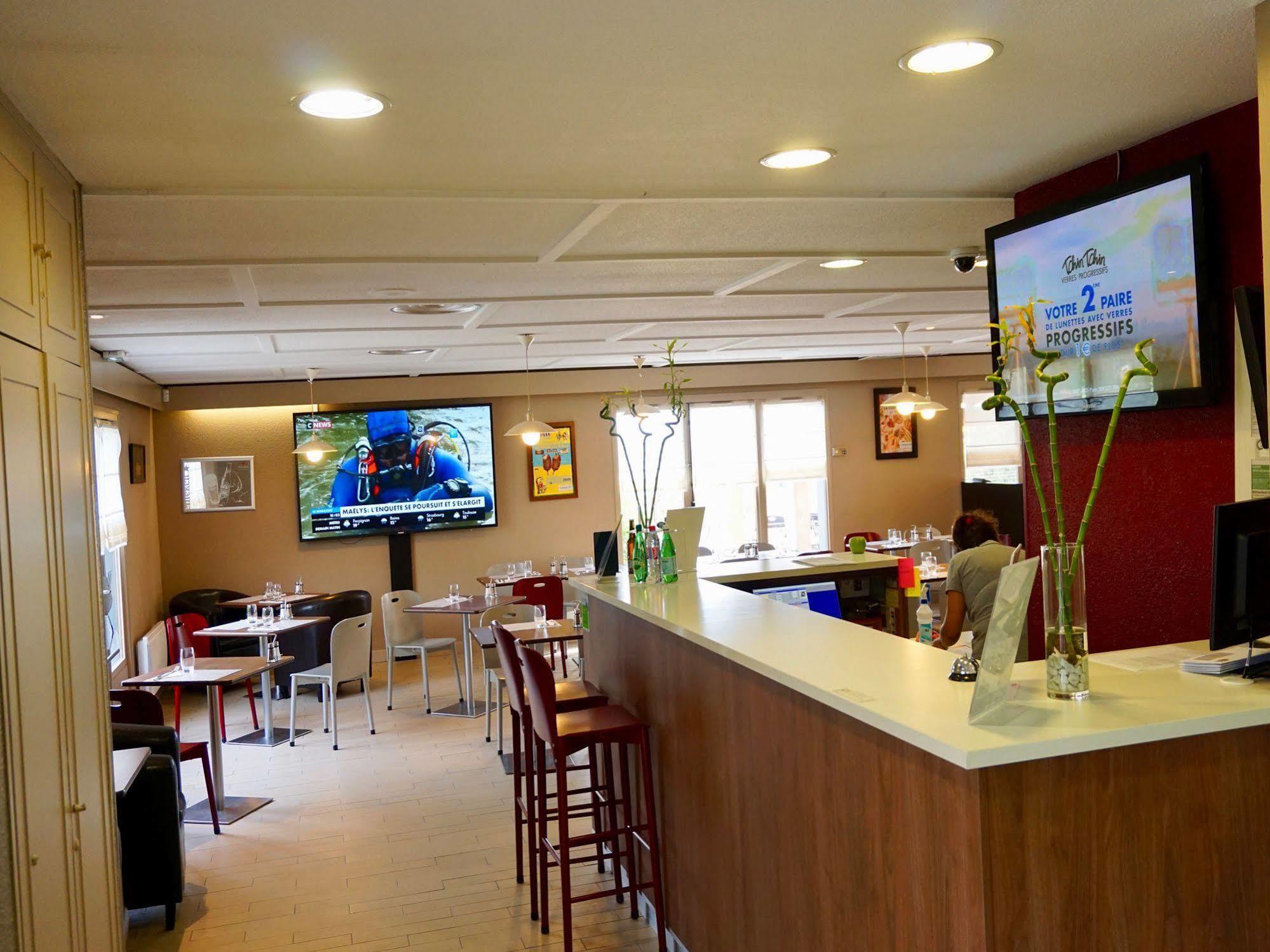 Campanile Salon-De-Provence Hotel ภายนอก รูปภาพ