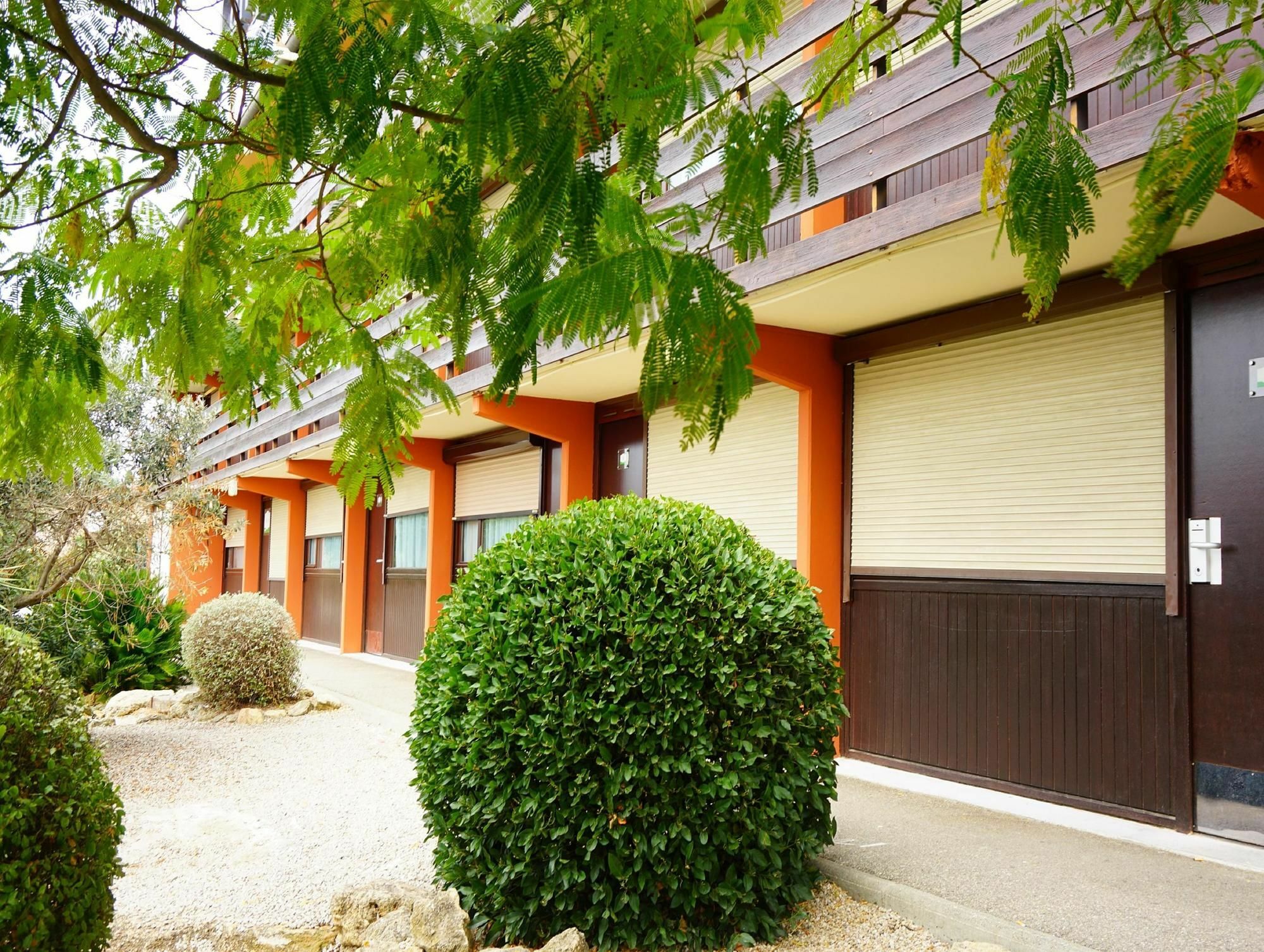 Campanile Salon-De-Provence Hotel ภายนอก รูปภาพ